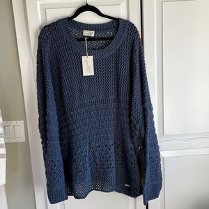 NWT Universal Thread Tunic Sweater